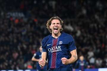 6300万欧中卫！队报：扎巴尔尼近3场表现出色 但尚未完全证明自己