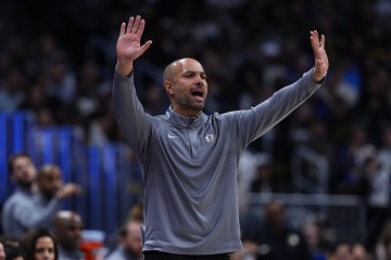 开云体育下载-上场末节DNP赵四&amp;克洛尼？篮网主帅：能更好观察其他没机会的球员