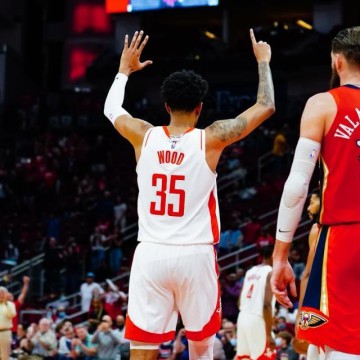 开云体育App-豪取6连胜！火箭疯狂表现成北美四大联盟历史首队